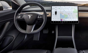 Tesla Models at TrueDelta: 2023 Tesla Model 3 interior
