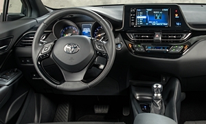 Toyota Models at TrueDelta: 2022 Toyota C-HR interior