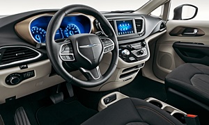 Chrysler Models at TrueDelta: 2023 Chrysler Voyager interior