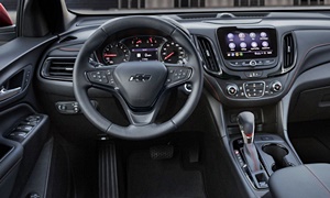 Chevrolet Models at TrueDelta: 2023 Chevrolet Equinox interior