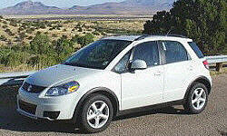 Hyundai Tucson vs. Suzuki SX4 Feature Comparison: photograph by AuricTech