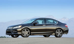 Honda Accord vs. Chevrolet Tahoe / Suburban Feature Comparison