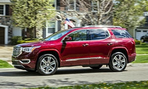 GMC Acadia vs. Hyundai Tucson Feature Comparison