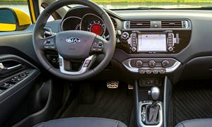 Kia Rio vs. Hyundai Sonata Feature Comparison
