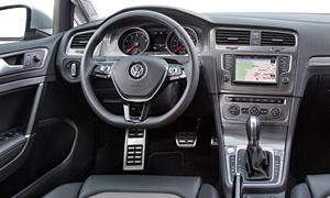  vs. Volkswagen Golf Alltrack Feature Comparison