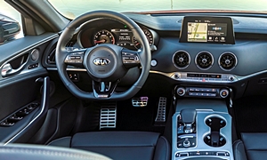 Kia Stinger vs. Toyota Camry Feature Comparison