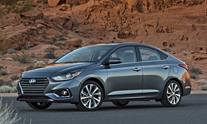 Hyundai Accent vs. Hyundai Elantra Touring Fuel Economy (L/100km)