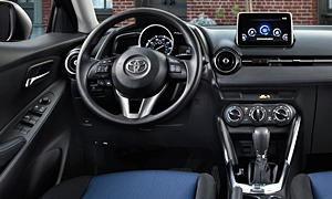 Volkswagen Touareg vs. Toyota Yaris iA MPG