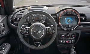 Lexus IS vs. Mini Clubman Fuel Economy (L/100km)