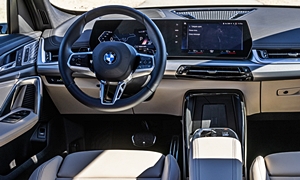 Infiniti QX60 vs. BMW X1 Fuel Economy (km/L)