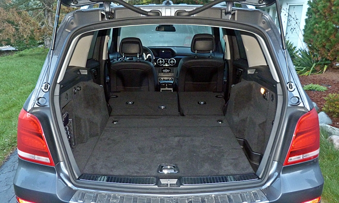GLK-Class Reviews: Mercedes-Benz GLK250 cargo area seats folded